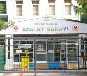/haber/diyarbakir-da-gozaltina-alinan-19-kisiden-14-u-tutuklandi-253373