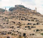 /haber/turkey-s-state-council-halts-renovation-of-nevsehir-castle-in-cappadocia-254783