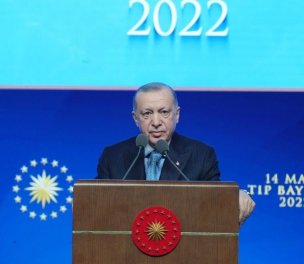 /haber/erdogan-changes-his-tune-on-emigrating-doctors-says-we-owe-and-need-them-259062