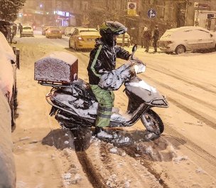 /haber/istanbul-braces-for-heavy-snowfall-throughout-weekend-259291