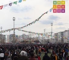 /haber/diyarbakir-newroz-celebrated-with-joy-amid-security-forces-policy-of-intimidation-259394