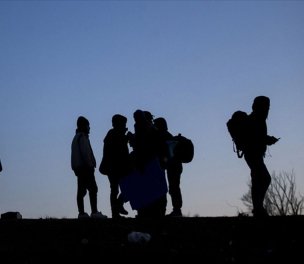 /haber/over-100-refugees-from-afghanistan-detained-near-turkey-s-border-with-iran-260604