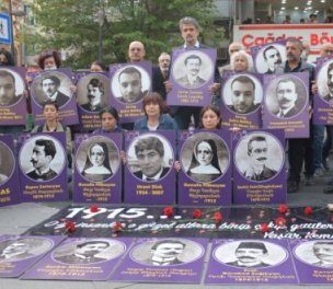 /haber/armenians-in-turkey-mark-genocide-remembrance-day-260954