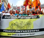/haber/izmir-de-gezi-davasi-protestosu-sucsa-bizi-de-yargilayin-261066