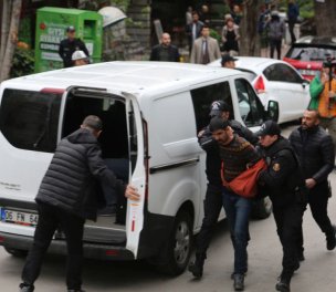 /haber/two-people-released-after-detentions-in-front-of-hdp-headquarters-261475