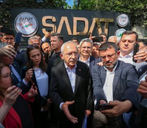 /haber/chp-leader-attempts-to-visit-military-firm-close-to-erdogan-says-it-threatens-election-security-261840