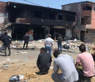 /haber/locals-attack-refugee-waste-workers-set-depots-on-fire-in-istanbul-s-atasehir-263328