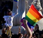 /haber/ab-den-homofobik-lgbti-yasasi-nedeniyle-macaristan-a-dava-264617