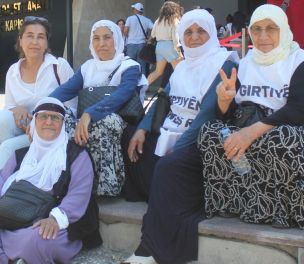 /haber/families-of-ill-prisoners-demand-justice-in-izmir-265416