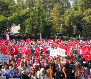 /haber/thousands-gather-at-anti-lgbti-rally-in-istanbul-267328