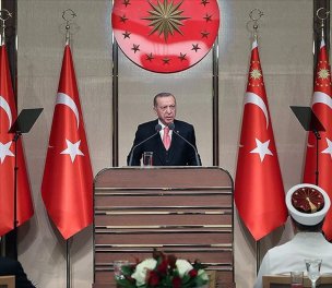 /haber/erdogan-s-akp-poised-to-propose-anti-lgbti-amendment-to-constitution-269289