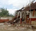 /haber/endonezya-daki-depremde-73-bin-693-kisi-yerinden-oldu-270609