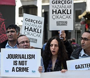 /haber/turkiye-climbs-on-rsf-press-freedom-index-while-dropping-in-points-271415