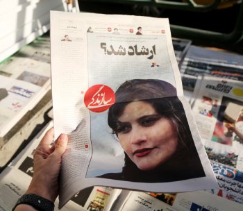 /haber/iran-da-3-kadin-gazeteci-tutuklandi-273179