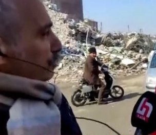 /haber/halk-tv-reporter-attacked-during-live-earthquake-coverage-274720