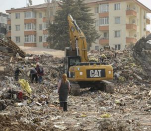 /haber/turkiye-s-earthquake-death-toll-surpasses-45-000-274953