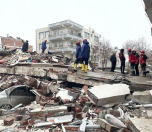 /haber/turkey-s-earthquake-death-toll-surpasses-50-000-including-6-800-foreign-nationals-275971