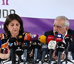/haber/pervin-buldan-ve-ahmet-turk-diyarbakir-da-degisim-icin-oyumuzu-kullanalim-279345