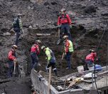 /haber/ekvador-daki-toprak-kaymasinda-65-kisi-hayatini-kaybetti-280400