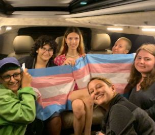 /haber/istanbul-trans-pride-march-detained-activists-released-280501