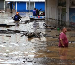 /haber/floods-in-turkey-s-black-sea-region-claim-three-lives-minister-confirms-281461