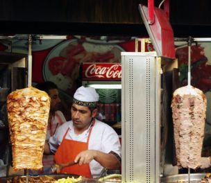 /haber/cost-of-dining-out-in-istanbul-nearly-doubles-in-a-year-281775