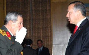 "Genelkurmay AKP'ye Karşı Taktik Değiştiriyor"