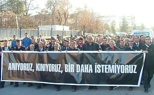 Diyarbakır'ın Sessiz Yürüyüşü: Şiddet İstemiyoruz