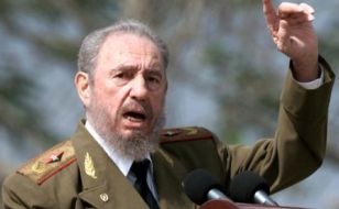 Fidel Küba Devlet Başkanlığını Bırakıyor