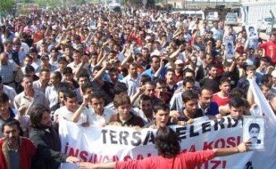 Striking Shipyard Workers Beaten and Detained