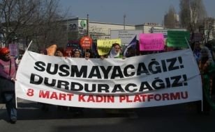 Kadıköy'de Kadınlar Başbakan'a "Sen Doğur" Dediler