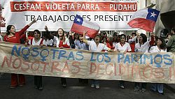 Şili'de Kadınlar "Ertesi Gün" Hapı Alma Hakları İçin Yürüdüler