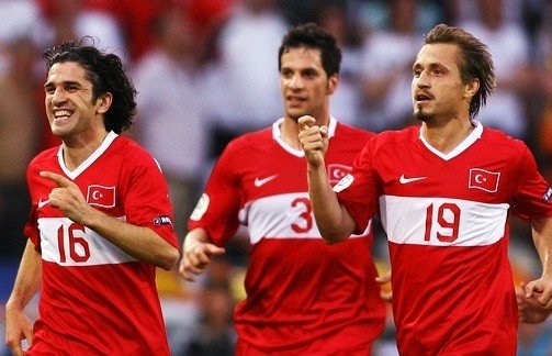 Mucize Gerçekleşti: Türkiye İyi Futbol Oynadı