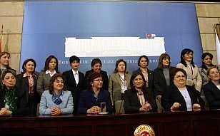 bianet Bakan Çubukçu ve AKP'li Kadın Milletvekillerinden Yanıt Bekliyor