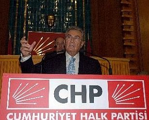 AKP Kapatılmadı, ÖDP, DTP, MHP Sevindi, CHP "Kriz Tespiti" Dedi
