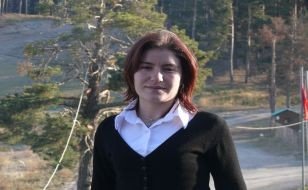 Kars'ın Tek Kadın Muhabiri: "Gazetecilik de, Kadın Olmak da Zor..." 