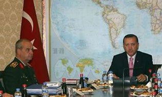 Tarhan Erdem: Erdoğan ve Başbuğ Medyayı Terbiyeyle Uğraşmasın Halka Bilgi Versin!