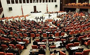 AKP'li Kadın Vekillerden "Cinsel Suçun Cezası 2 Kat Artsın" Teklifi