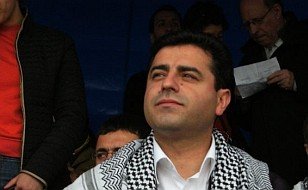 DTP'li Demirtaş: Kürtçe Resmi Dil Olsun Diye Bir Talebimiz Yok