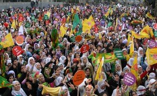 Foto-Galeri: Binlerce Kadın Kadıköy'de 8 Mart'ı Kutladı