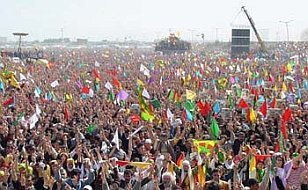 "Diyarbakır'da Newroz Kutlamasına Bakan, Seçimin Sonucunu da Anlar"