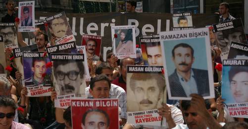"Ergenekon'un Asker Sanıkları İnsanlık Suçuyla Yargılansın"