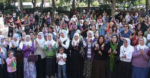 Bakan Atalay "Kürt Açılımı"nı Kadınlara Sorsun