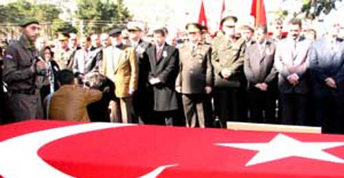 DTP'li Halis "Kazayla" Ölen Askerleri Başbakan'a Sordu