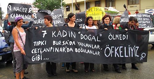 Kadınlar Pameks Tekstil'i Protesto Etti