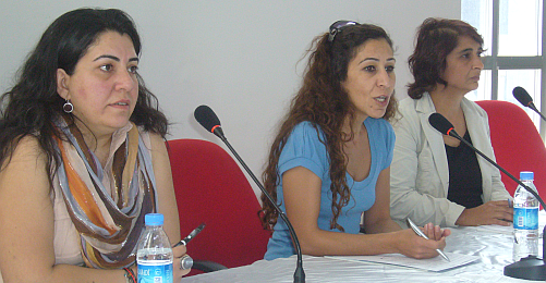 "Medya, Kürt Sorununu Saptırmak İçin Kadınları Kullanıyor"