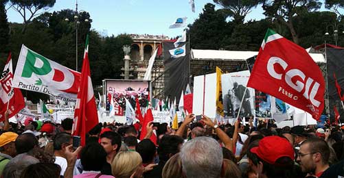 Berlusconi Devrilmedikçe İtalya'da İfade Özgürlüğü Tehdit Altında 