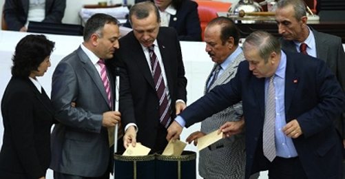 Türkiye ve Ermenistan'da İktidar Oyları Protokoller İçin Yeterli