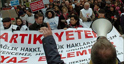 Sağlıkta "Katılım Payları" Kadıköy'de Protesto Ediliyor