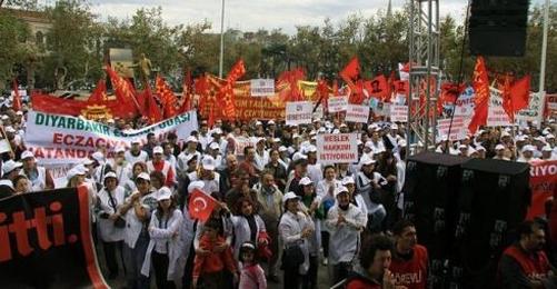 Thousands of People Protested AKP's Health Politics
